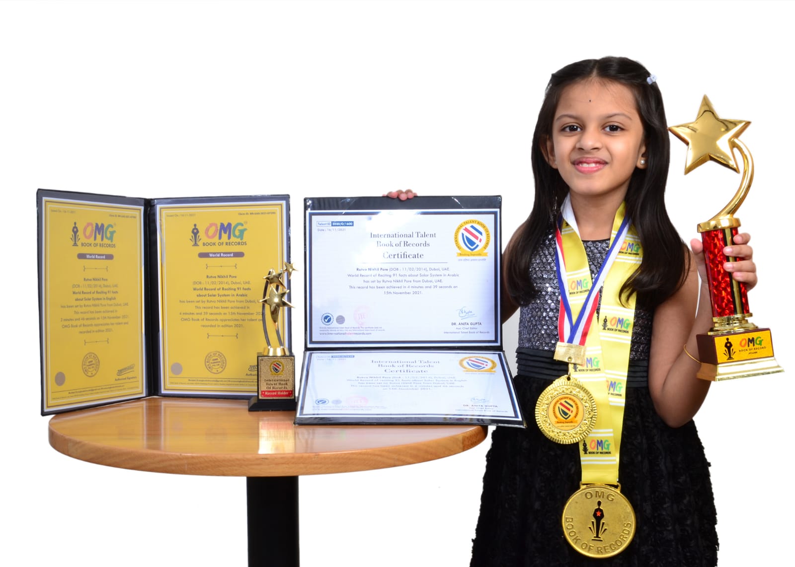 Rutva a 7-year-old Indian UAE resident created two World Records in two languages (English and Arabic) in one attempt