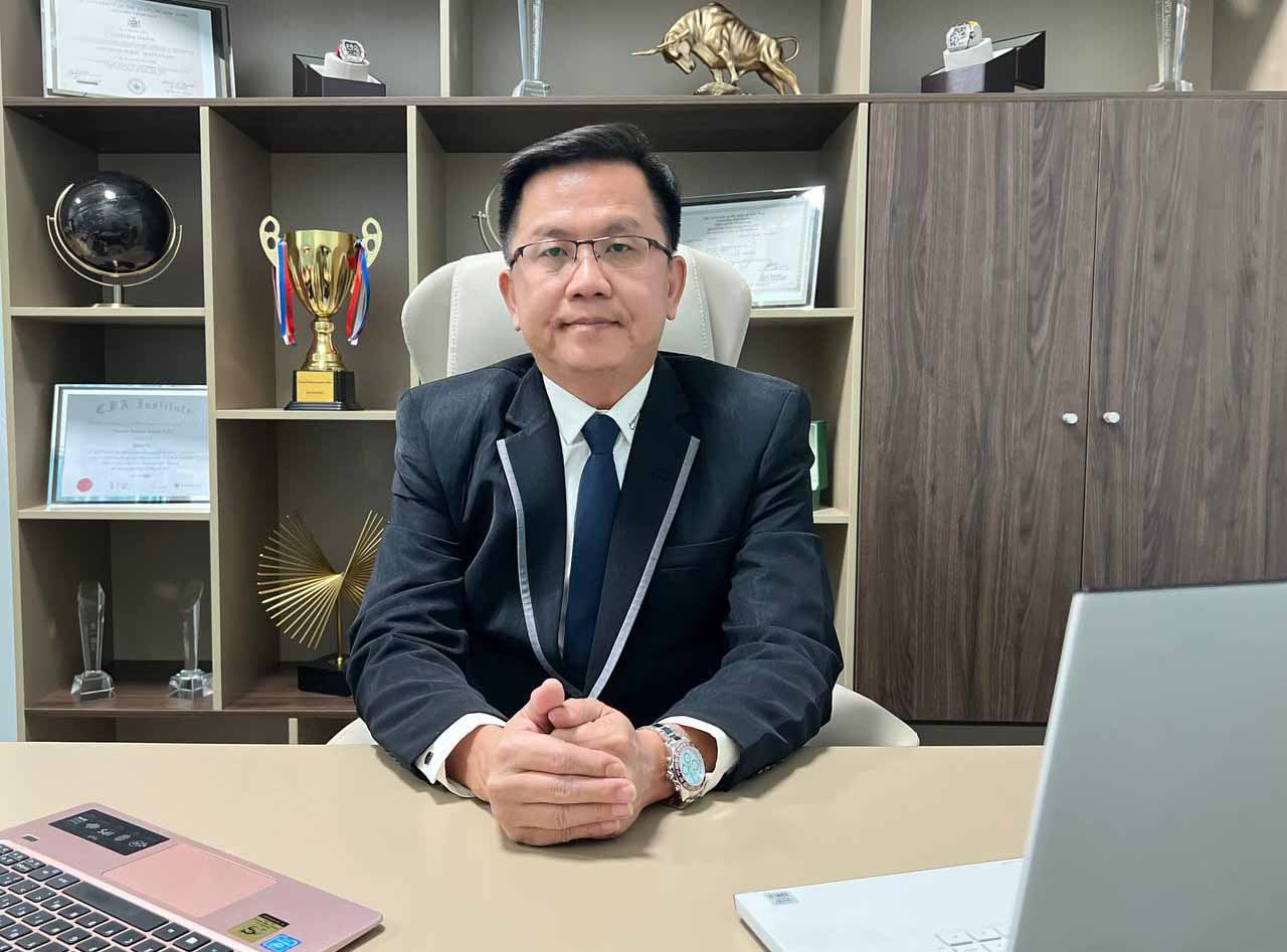 Yanshi Zhang is an international famous entrepreneur from Singapore