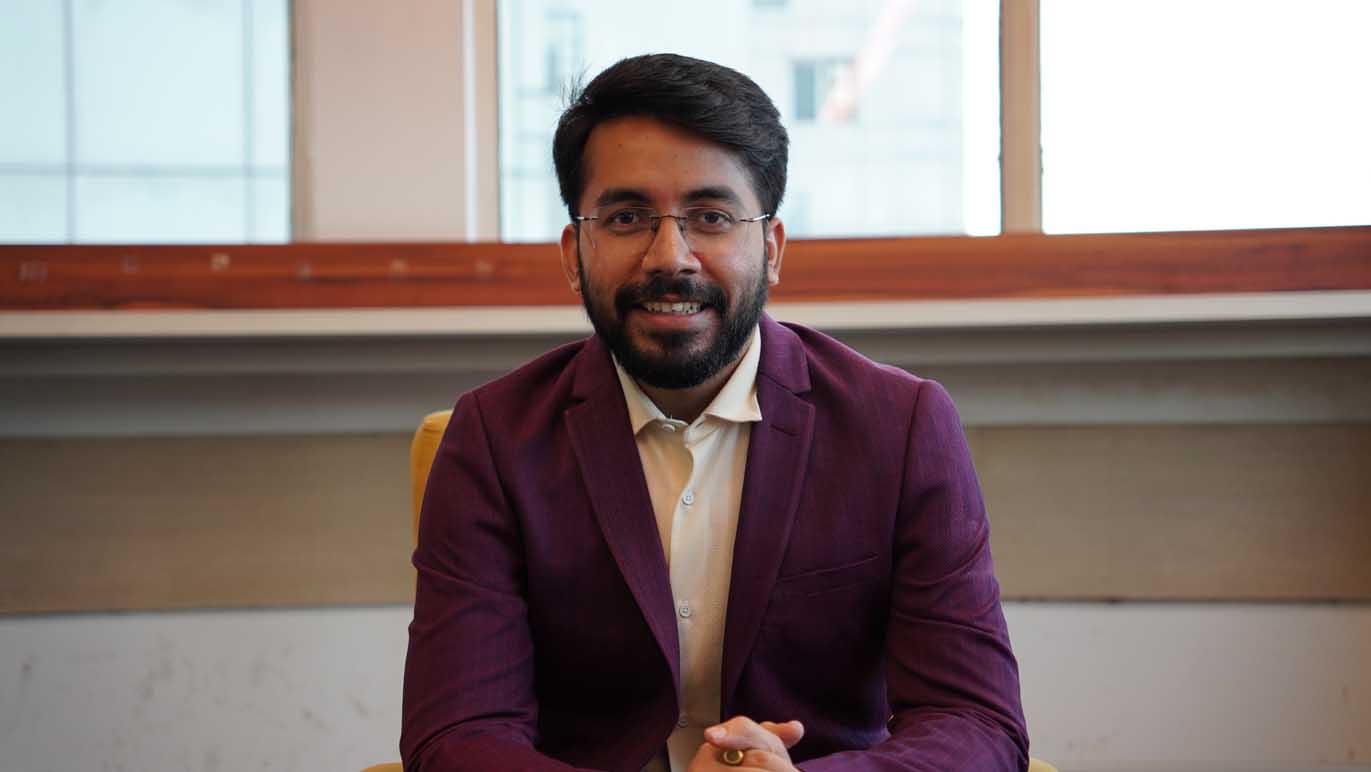 From Nothing to Everything. – The story of a boy who had to take a loan to study, now teaches lakhs of Students for FREE.