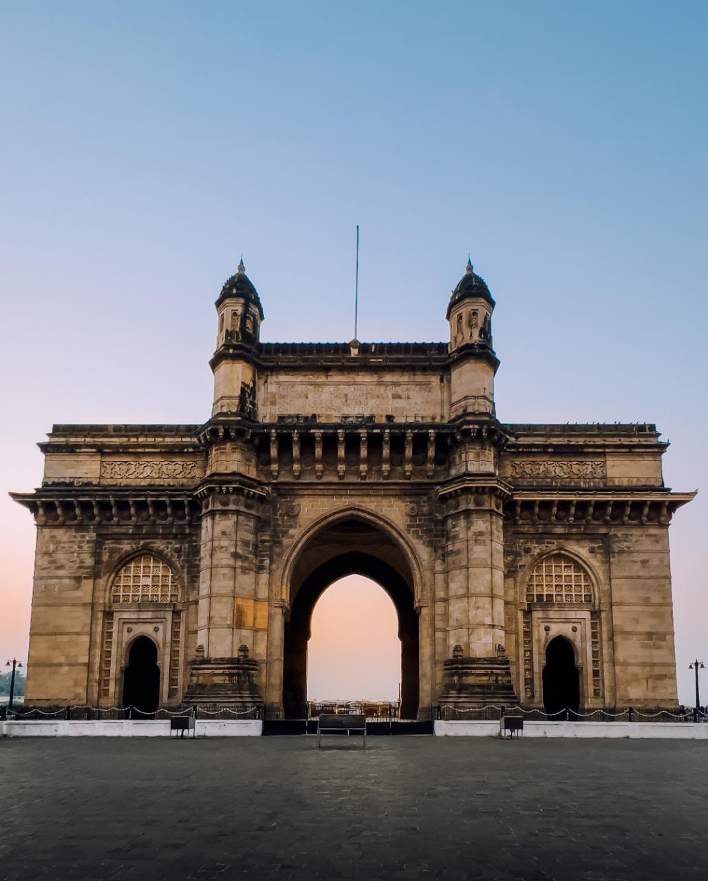 DIOR unveils its fall 2023 show in India