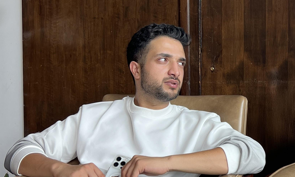 Kashmiril, Kaunain Kaisar Wani,